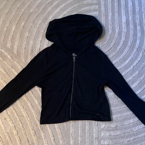 hollister black zipup crop top